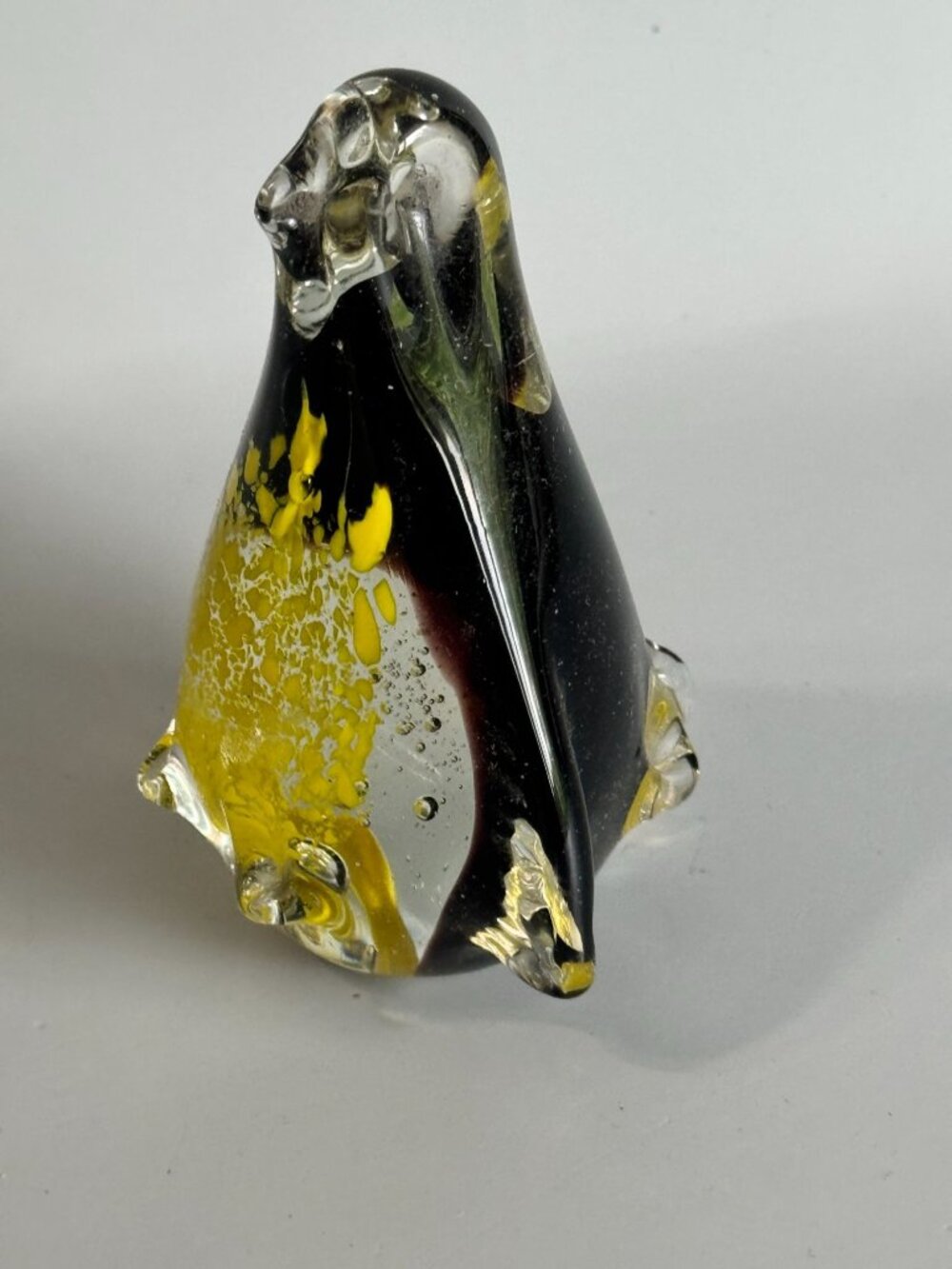 Vintage Art Glass Penguin Paperweight Black Yellow Controlled Bubble 4 1/2" - Picture 9 of 11